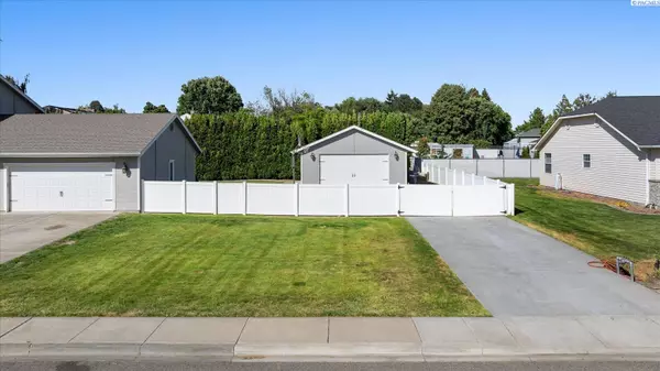 Pasco, WA 99301,10219 W Argent Rd