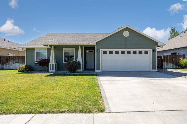 116 S Young St., Kennewick, WA 99336