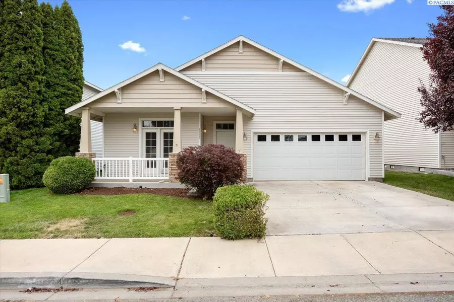 4612 Arabian Ln, Pasco, WA 99301
