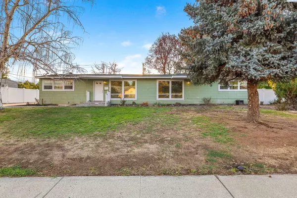 811 Wright Ave, Richland, WA 99352