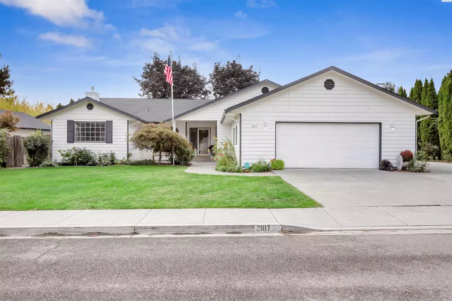 2107 W 34th Ave, Kennewick, WA 99337