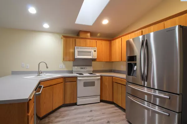 Pasco, WA 99301,8215 Camano Drive