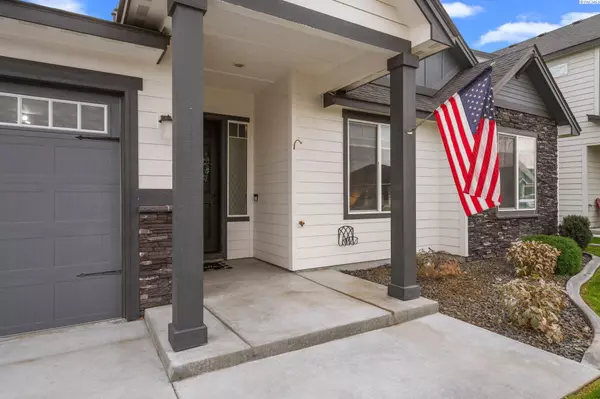 West Richland, WA 99353,8205 Fernow St