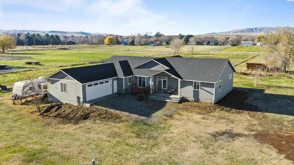 West Richland, WA 99353,97306 N Snively