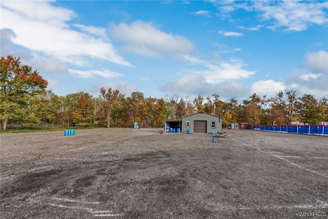 Orchard Park, NY 14127,3958 Southwestern BLVD