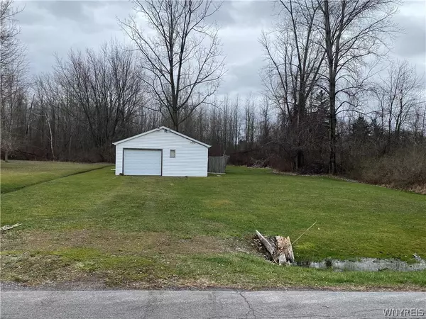Burt, NY 14028,6106 Godfrey RD