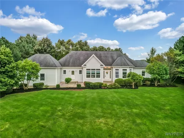 9245 Martin RD, Clarence Center, NY 14032