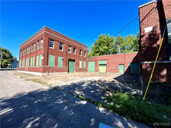 Niagara Falls, NY 14301,561 8th ST