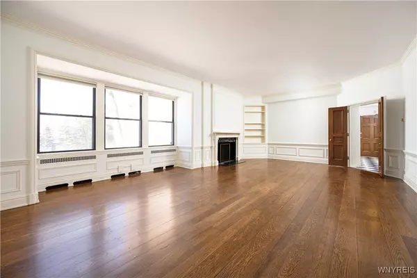 Buffalo, NY 14222,800 W Ferry ST #1D