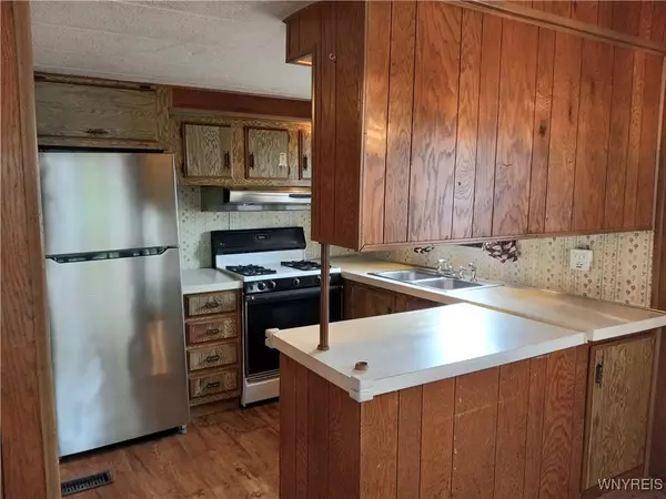 East Aurora, NY 14052,1076 Wish Circle CIR