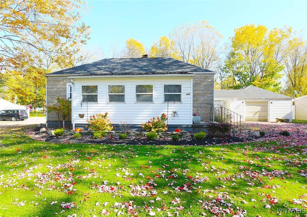 482 Harris Hill RD, Bowmansville, NY 14026