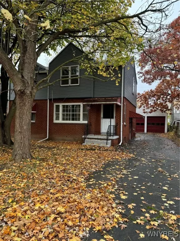 620 Beach RD, Cheektowaga, NY 14225