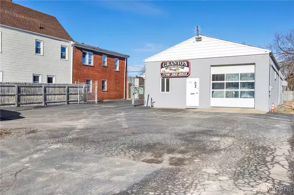 Niagara Falls, NY 14301,2514 Pine AVE