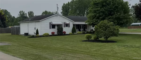 944 Balmer RD, Youngstown, NY 14174