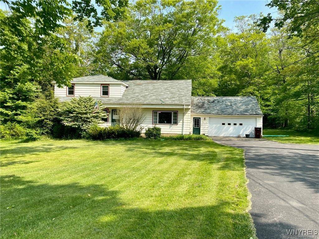 3878 Schintzius RD, Eden, NY 14057