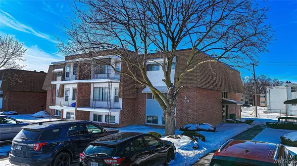 Niagara Falls, NY 14304,8421 Buffalo AVE #17