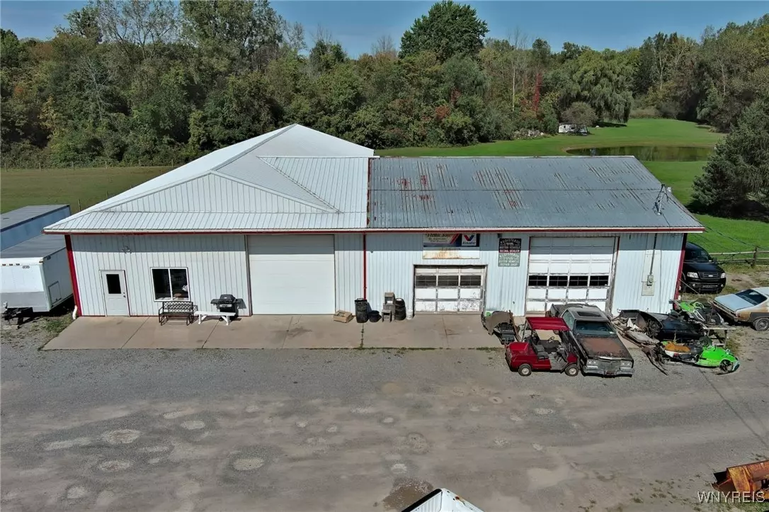 Medina, NY 14103,10769 Ridge RD