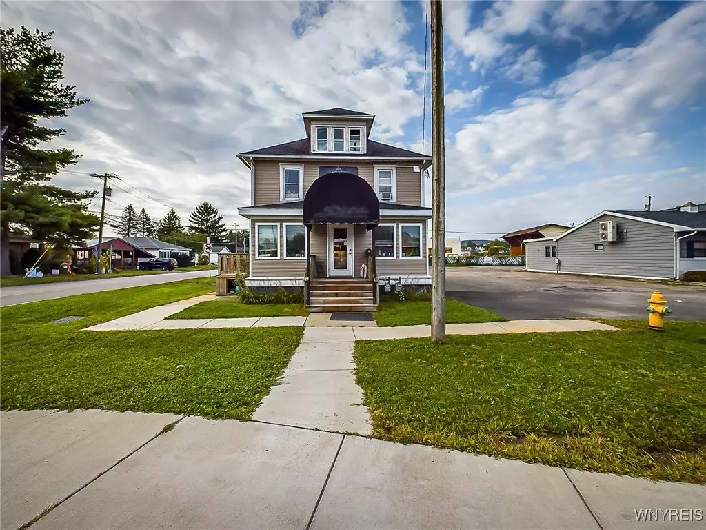 Olean, NY 14760,208 Main ST