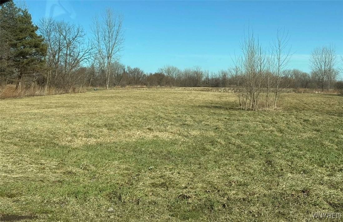 Wilson, NY 14172,560 Lake ST