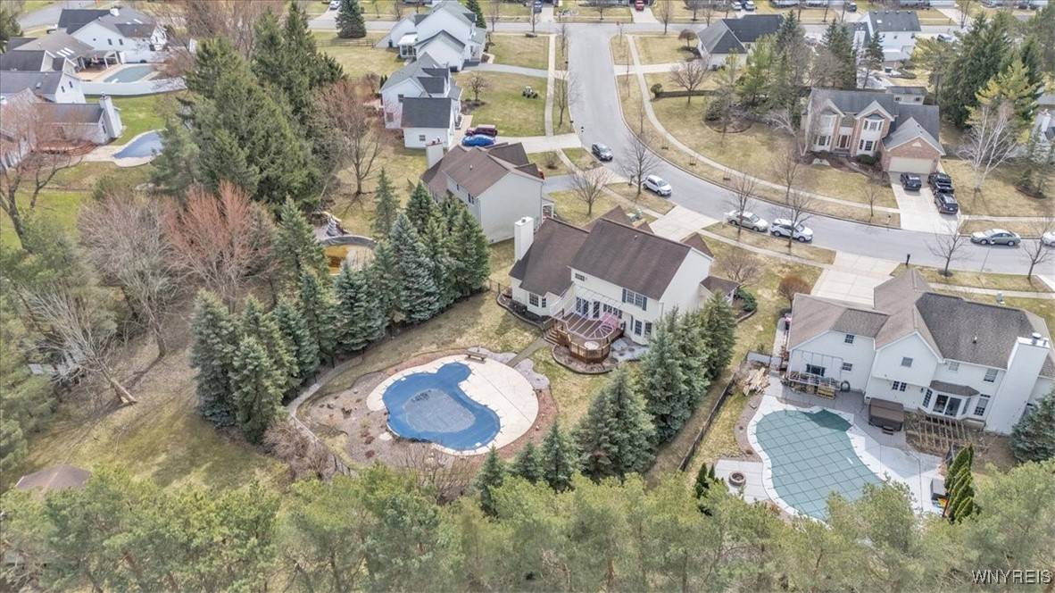 Lancaster, NY 14086,10 Hampton CT