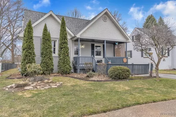 8407 Frontier AVE, Niagara Falls, NY 14304