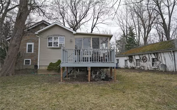 Getzville, NY 14068,2546 N Forest RD