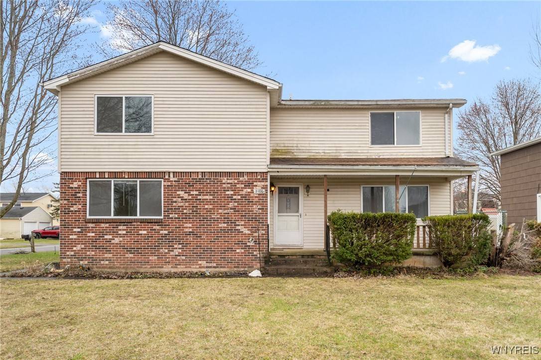 5700 Glendale DR, Lockport, NY 14094