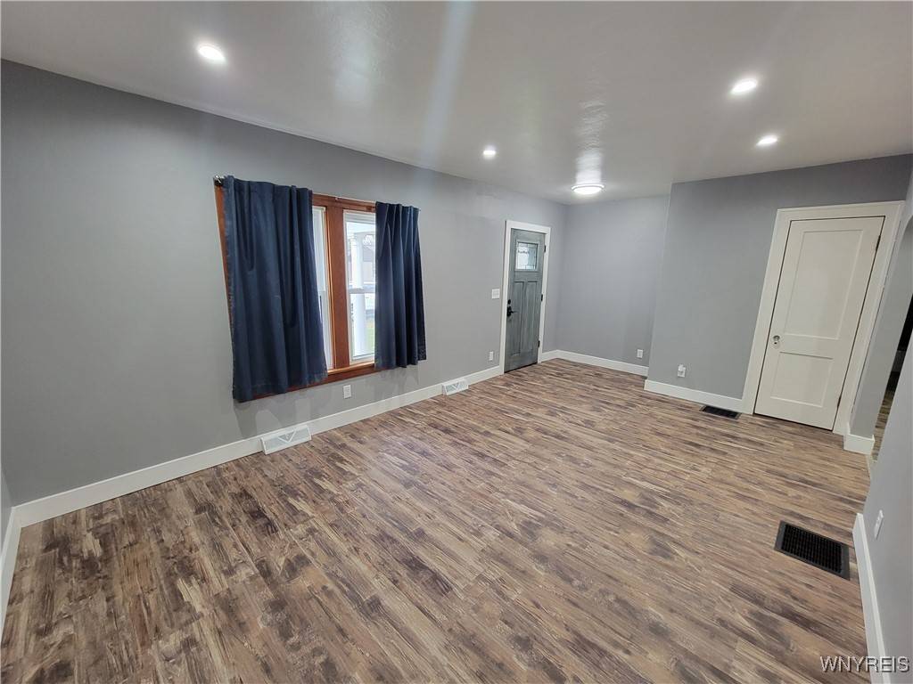 Newfane, NY 14108,2761 The Heights
