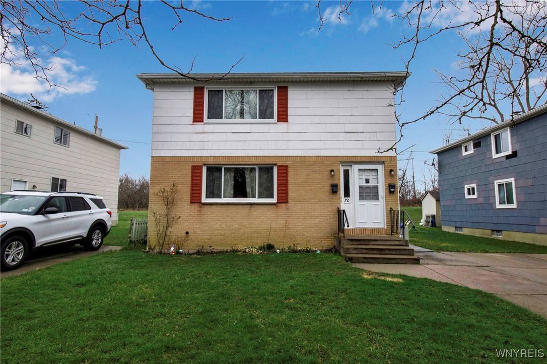 70 Strasbourg DR, Buffalo, NY 14227