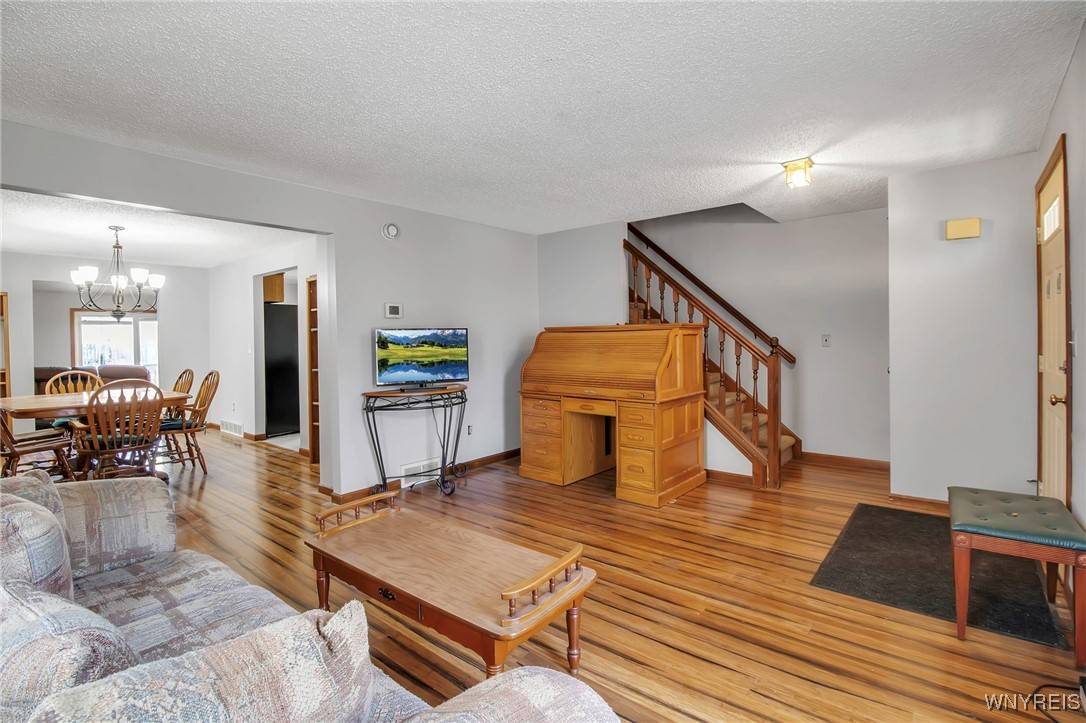 Buffalo, NY 14204,228 Pine ST