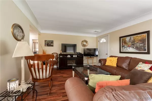 West Seneca, NY 14224,640 Potters RD
