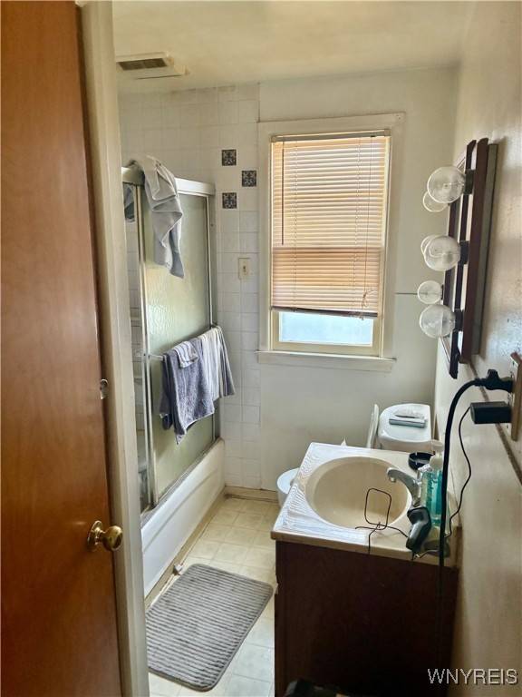 Kenmore, NY 14217,247 School ST