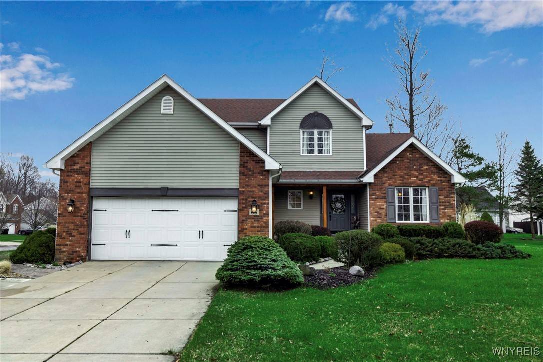 66 Village View,  Lancaster,  NY 14086