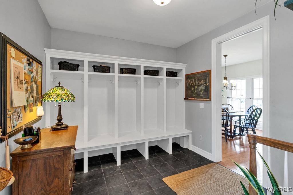 Lancaster, NY 14086,1 Worthington LN