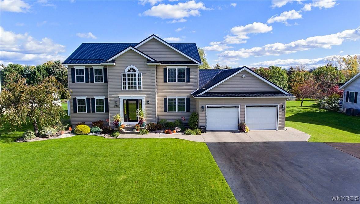 8465 Violet LN, Batavia, NY 14020