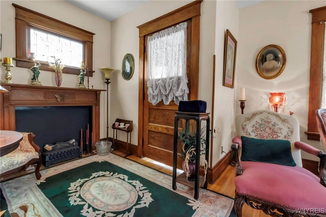Tonawanda, NY 14150,28 Elmwood PARK N