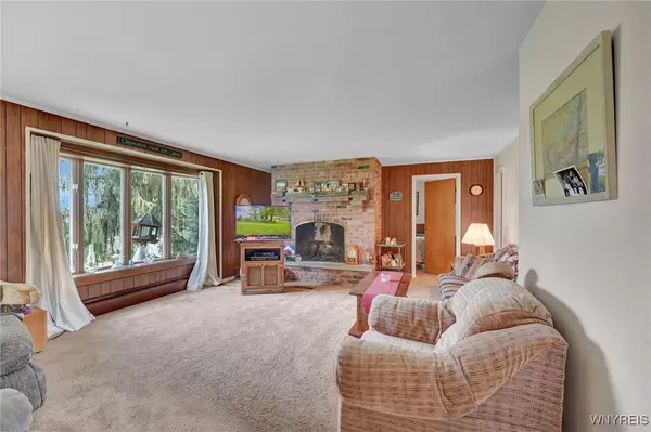 Holland, NY 14080,9247 N Protection RD