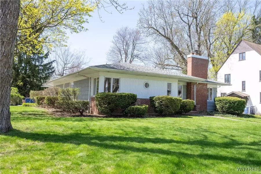 114 Burbank DR, Amherst, NY 14226