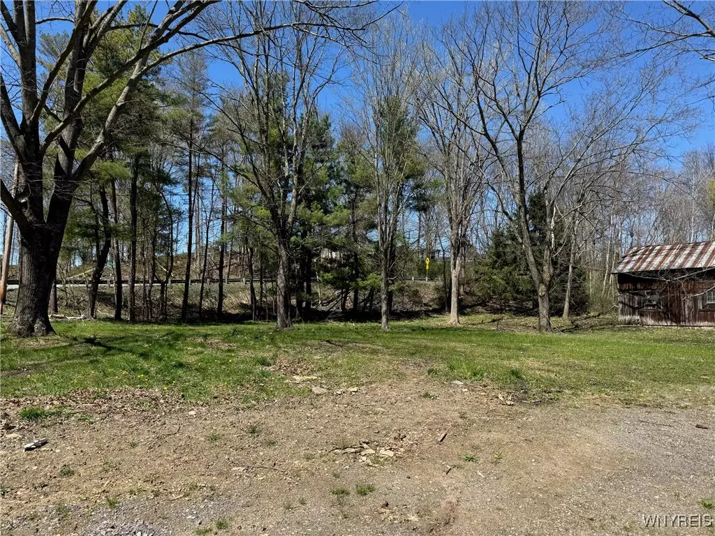 East Aurora, NY 14052,788 Grover RD