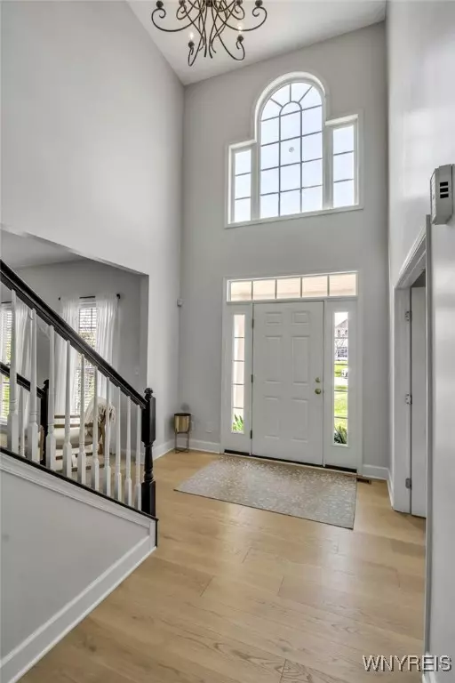 Orchard Park, NY 14127,74 Graystone LN