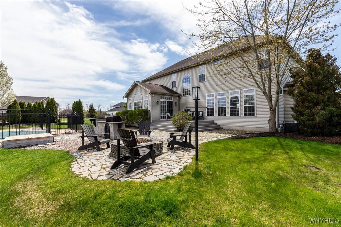 North Tonawanda, NY 14120,3875 Wildwing Dr