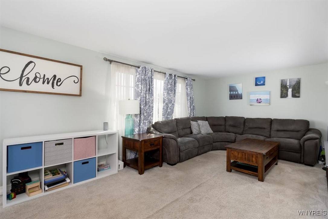 Depew, NY 14043,130 Lou Ann DR