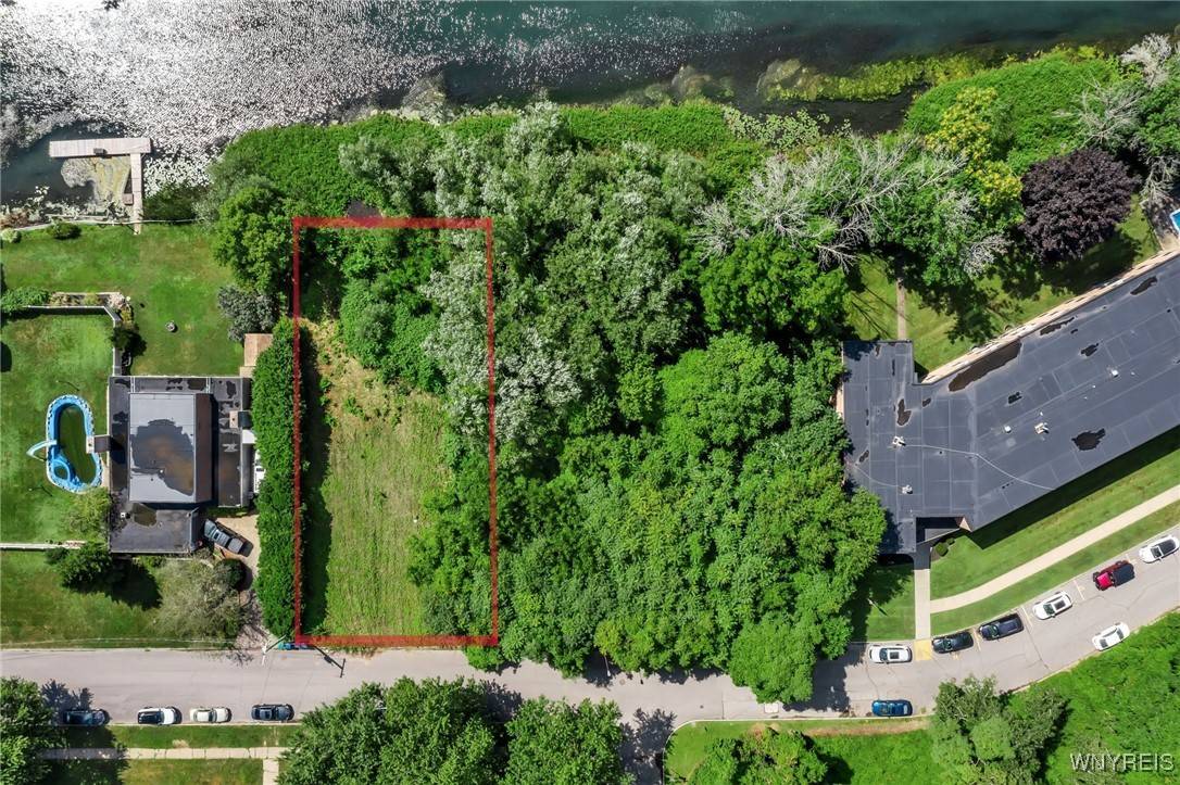 Niagara Falls, NY 14304,8307 Valle DR