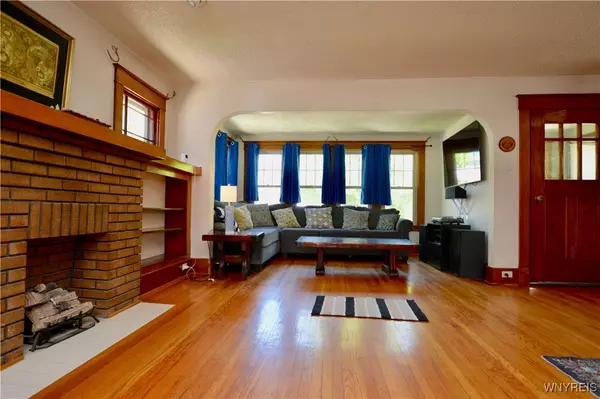 Buffalo, NY 14217,128 Mang AVE