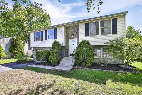 Lockport, NY 14094,7025 Academy LN