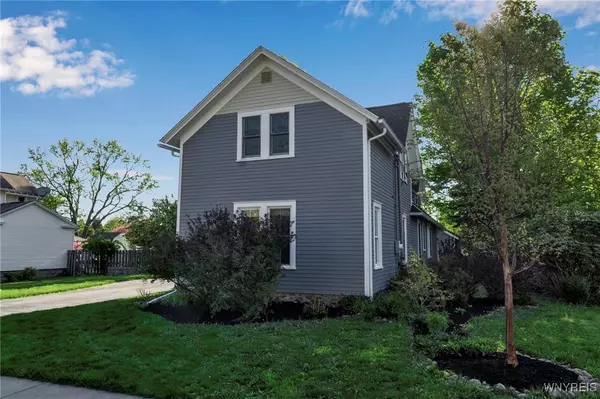 East Aurora, NY 14052,260 S Grove ST