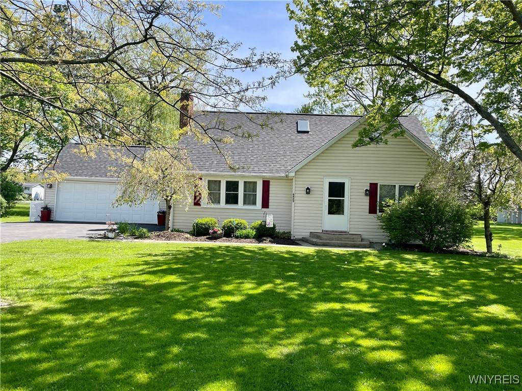 Orchard Park, NY 14127,6923 Jewett Holmwood RD