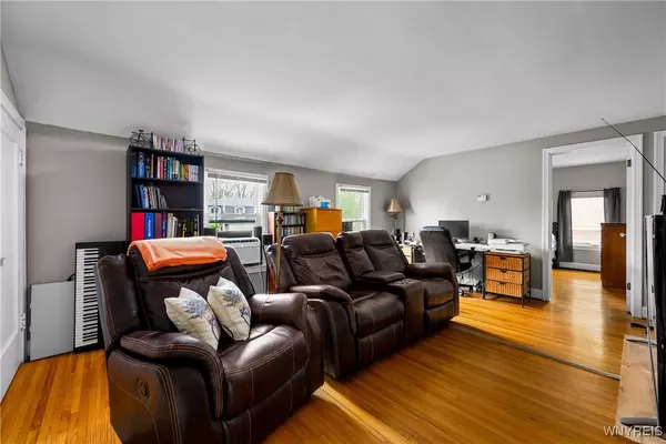 Williamsville, NY 14221,43 Linwood AVE