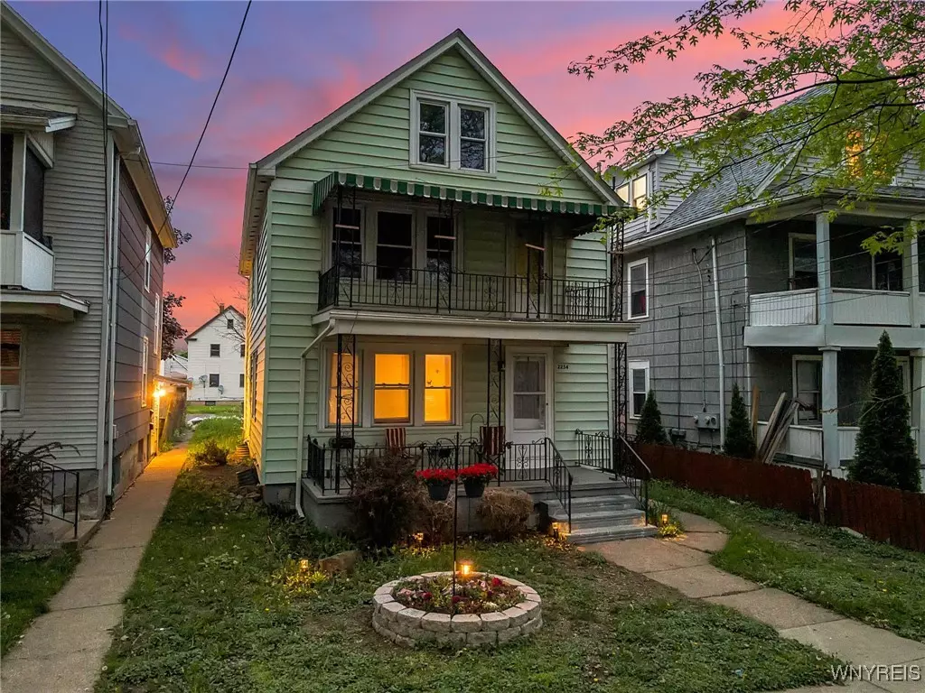 Niagara Falls, NY 14301,2254 Grand AVE