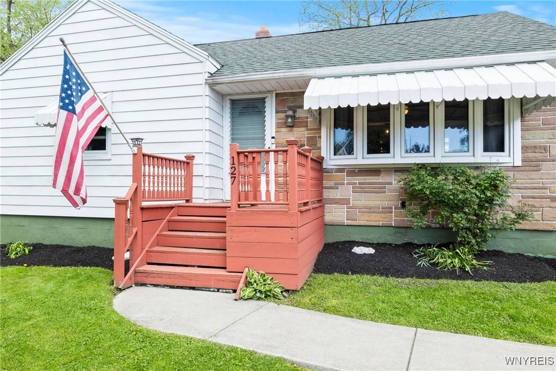 West Seneca, NY 14224,127 Knox AVE